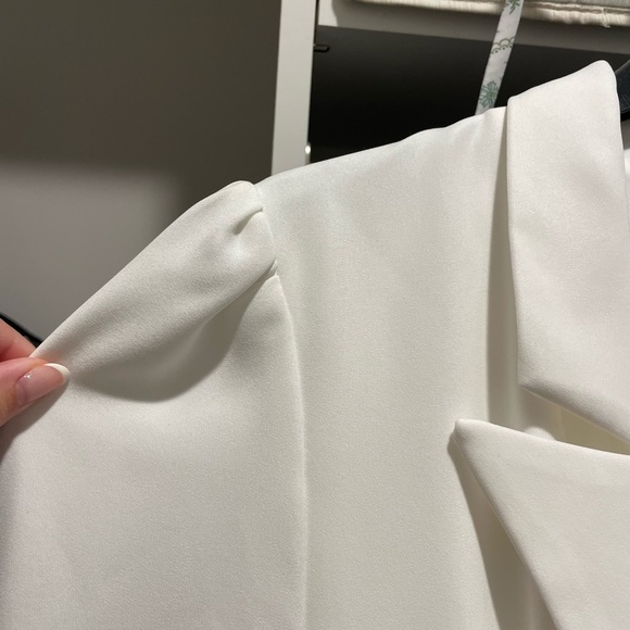 Lovers and friends city blazer dress in white - Picture 8 of 10